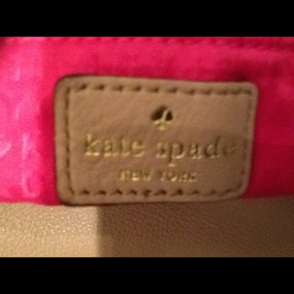 🎉Make reasonable offer! Kate Spade  purse - Picture 8 of 8